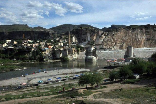 Hasankeyf’e Turist Akını