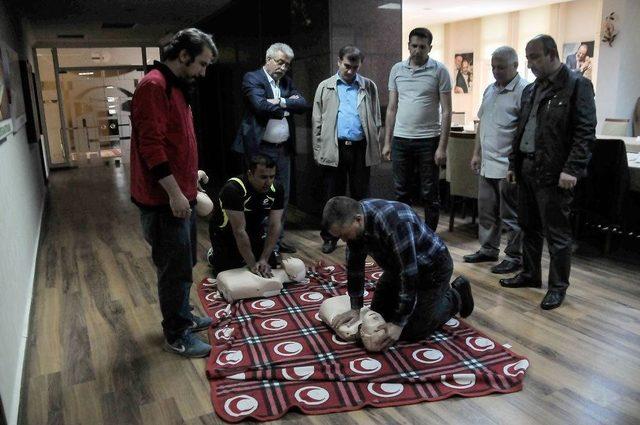 Belediye Personeline ‘ilk Yardım’ Eğitimi