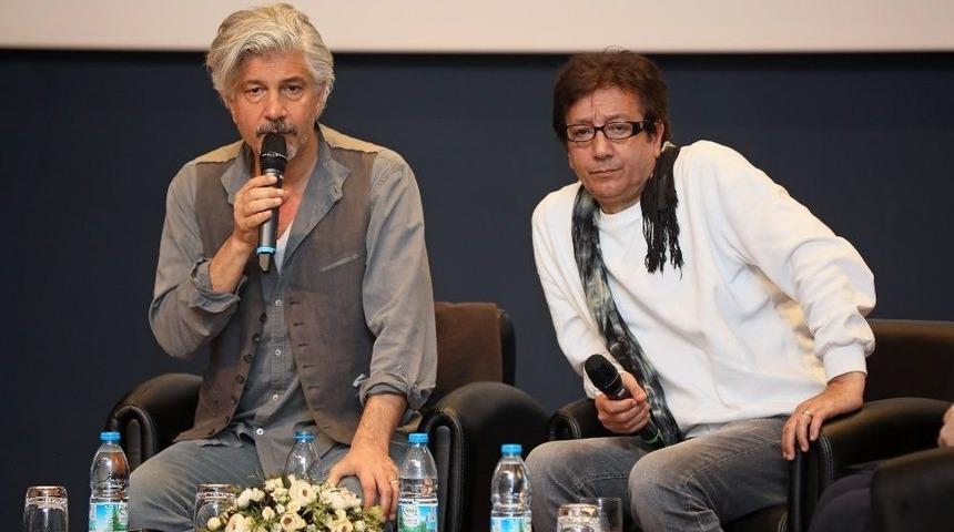 &ldquo;s&uuml;t Kardeşler&rdquo; M&uuml;zikal Oluyor