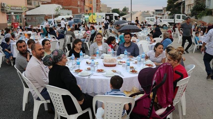 Altınova Mahallesi’nde İftar Coşkusu
