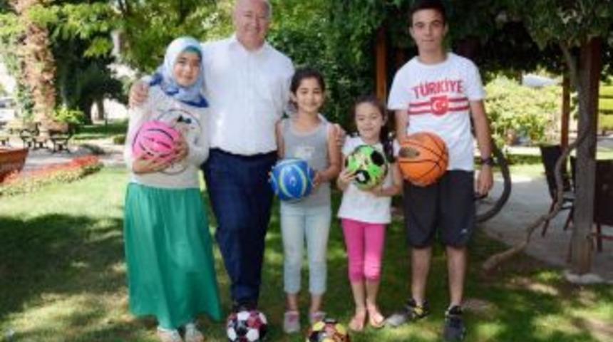 Atığı Getir, Hediyeyi Götür