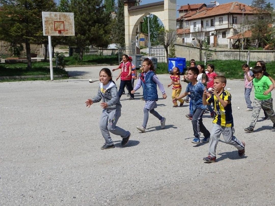 Hisarcık&rsquo;ta &Ccedil;ocuk Şenliği