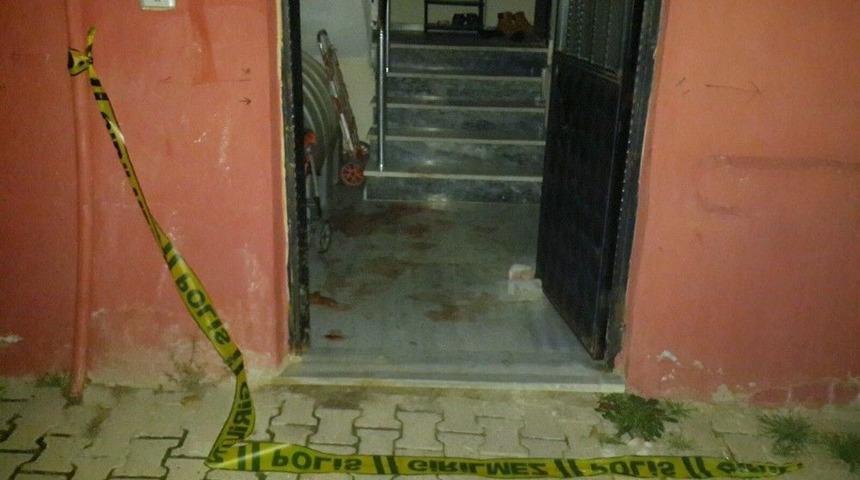 (&ouml;zel Haber) Karısını Evde Başka Erkekle Yakalayan Koca Dehşet Sa&ccedil;tı