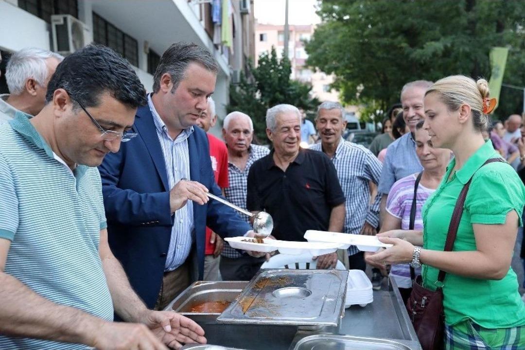 Binlerce Bucalı Kadir Gecesi&rsquo;nin Huzurunu Birlikte Yaşadı