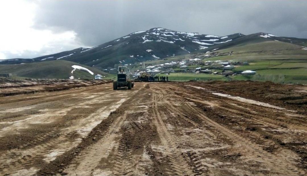 Van B&uuml;y&uuml;kşehir Belediyesi Yol &Ccedil;alışmalarına Start Verdi