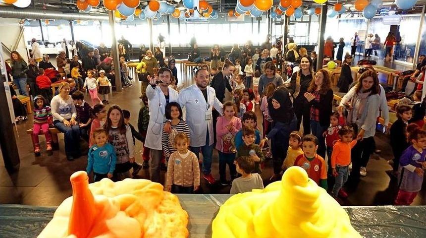 &Ccedil;ocuklarla Annelere Bilim Etkinliği