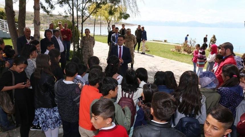 G&uuml;rpınar&rsquo;ın "saklı &Ccedil;i&ccedil;ekleri" Van&rsquo;da