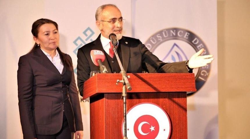 Cumhurbaşkanı Başdanışmanı Top&ccedil;u: "ne Mutlu Bu Safta Yer Tutup &rsquo;abd Bu D&uuml;nyadan B&uuml;y&uuml;k Değildir&rsquo; Diyenlere"