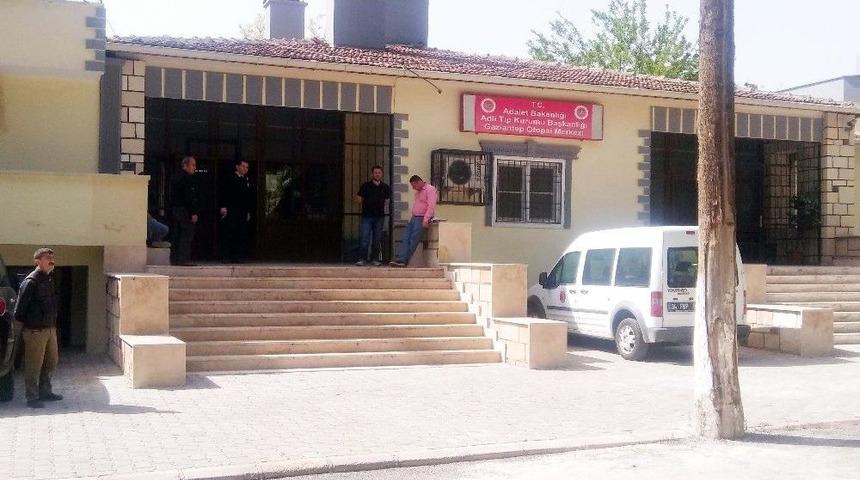 9 Metrelik Direkten D&uuml;şerek &Ouml;ld&uuml;