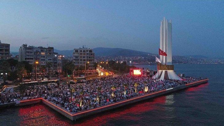 Karşıyaka’da 7 Bin Kişilik İftar G2