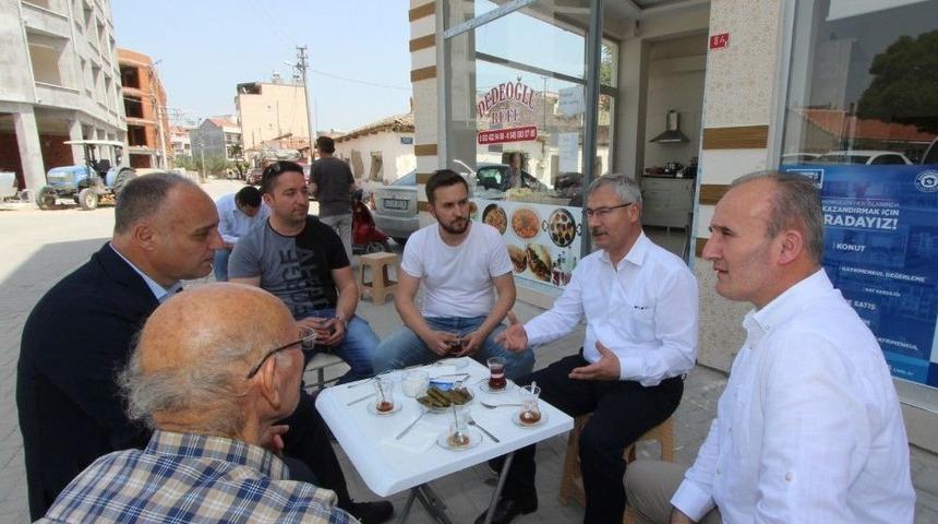 Başkan Yaralı Esnaflara Hizmetlerini Anlattı