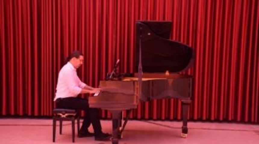 Do&ccedil;. Arman Arta&ccedil;&rsquo;tan Piyano Resitali