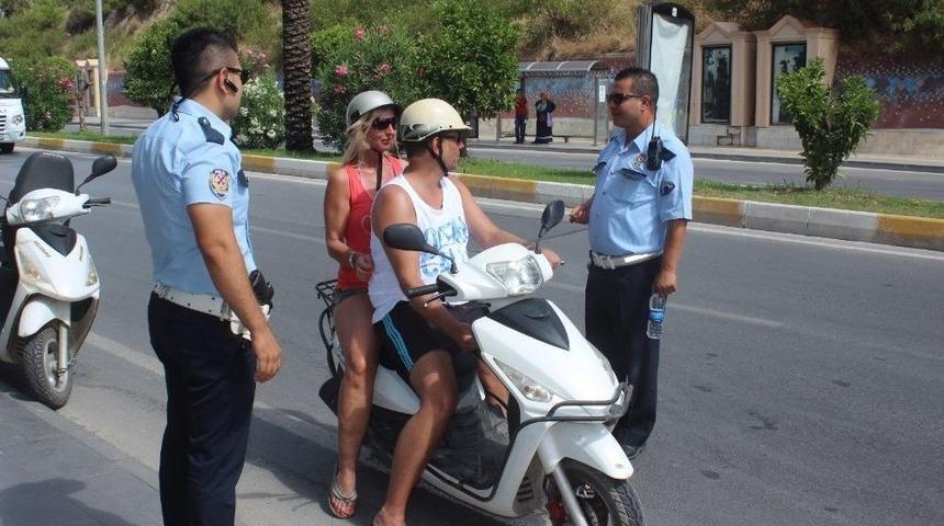 Kask Kullanımında Turist Ve Yerli Farkı