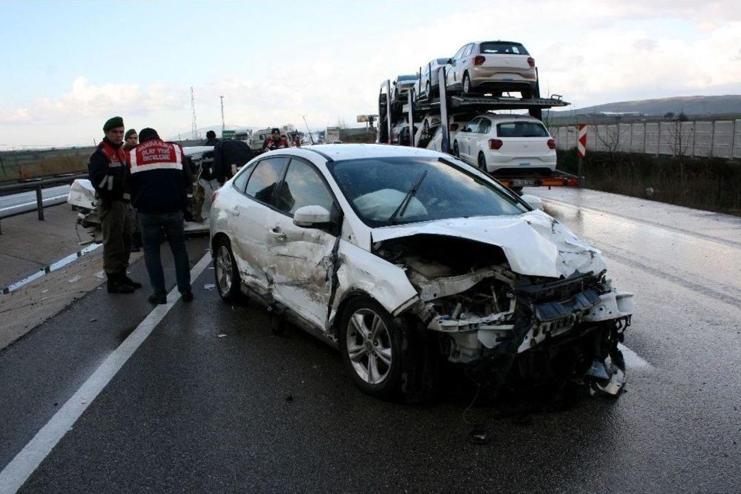 Bursa&rsquo;da Zincirleme Facia: 2 &Ouml;l&uuml;, 8 Yaralı