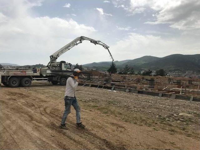 Osmaneli’nde İnşaat Çalışmaları Devam Ediyor