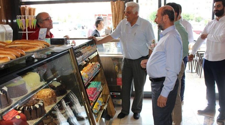 Milletvekili Adayı Ali S&uuml;r&uuml;c&uuml; Se&ccedil;im &Ccedil;alışlarını S&uuml;rd&uuml;r&uuml;yor