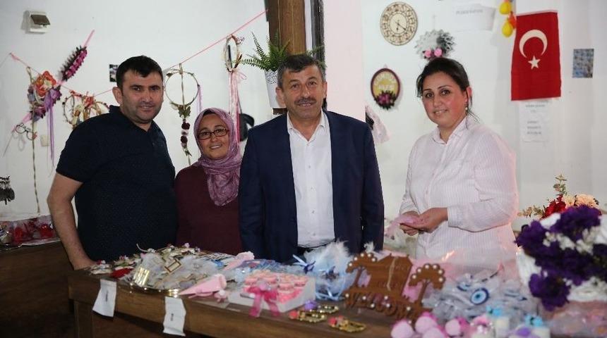 Darıca&rsquo;da El Emekleri G&uuml;n Y&uuml;z&uuml;ne &Ccedil;ıkıyor