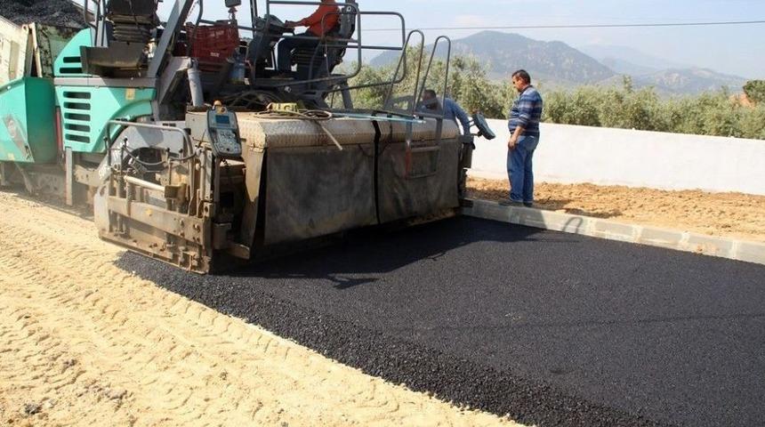 Alaşehir Belediyesi Sıcak Asfalt Sezonunu Açtı
