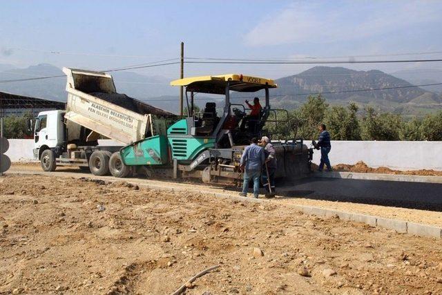 Alaşehir Belediyesi Sıcak Asfalt Sezonunu Açtı