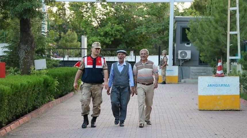 Jandarmadan Şehit Yakınlarına İftar