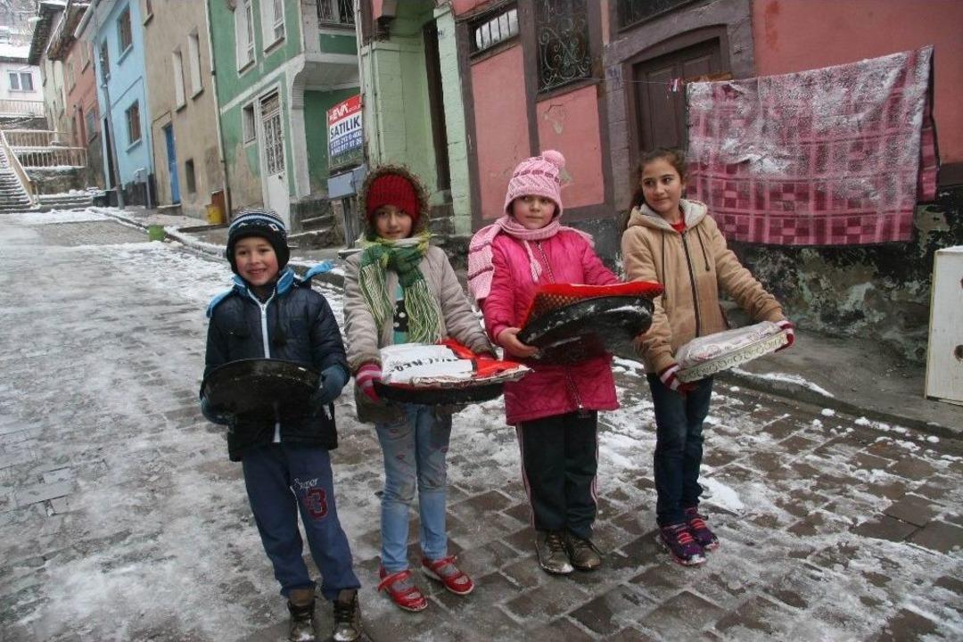 Afyonkarahisar&rsquo;da Kar Manzaraları