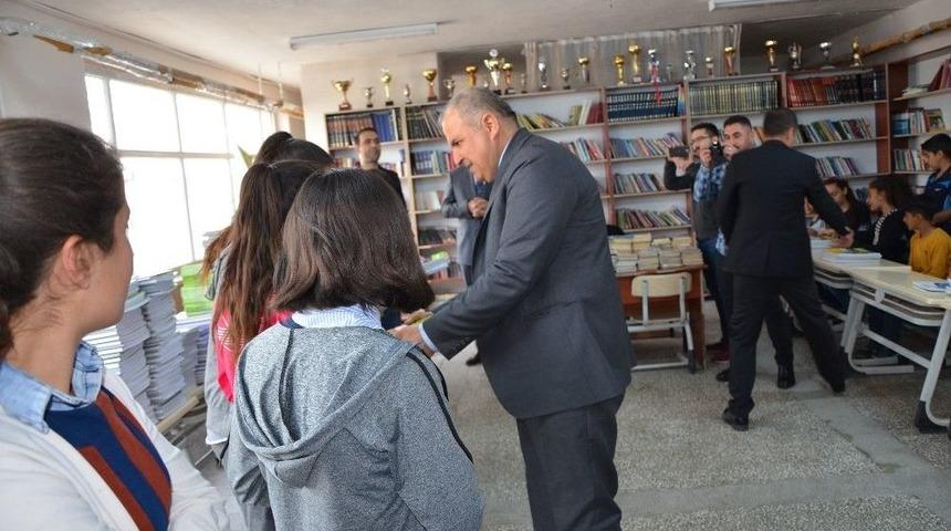 Silvan&rsquo;a Kitap Yardımı