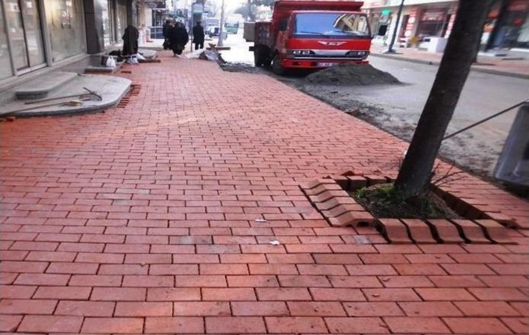 İzmit&rsquo;in D&ouml;rt Bir Yanında &Ccedil;alışmalar Devam Ediyor