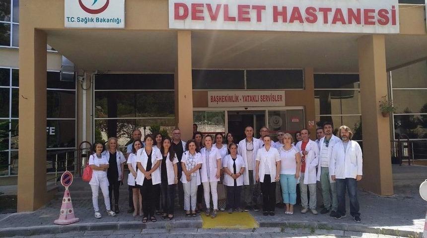Antalya&rsquo;da Hekimlerden Darp Edilen Hekime Destek
