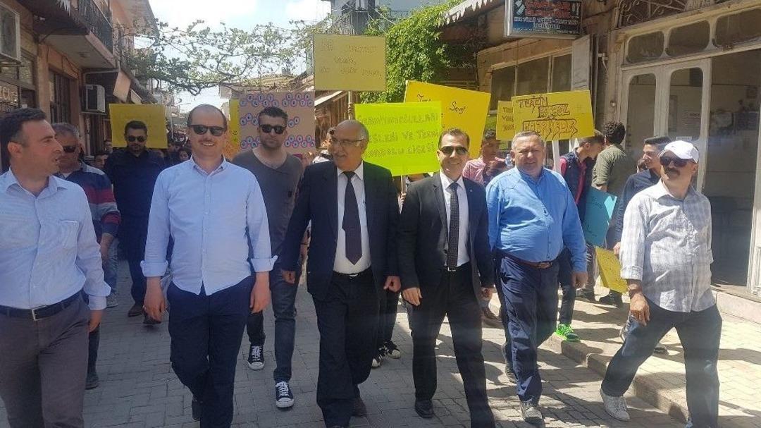 &Ouml;ğrencilerden Turizm Y&uuml;r&uuml;y&uuml;ş&uuml;