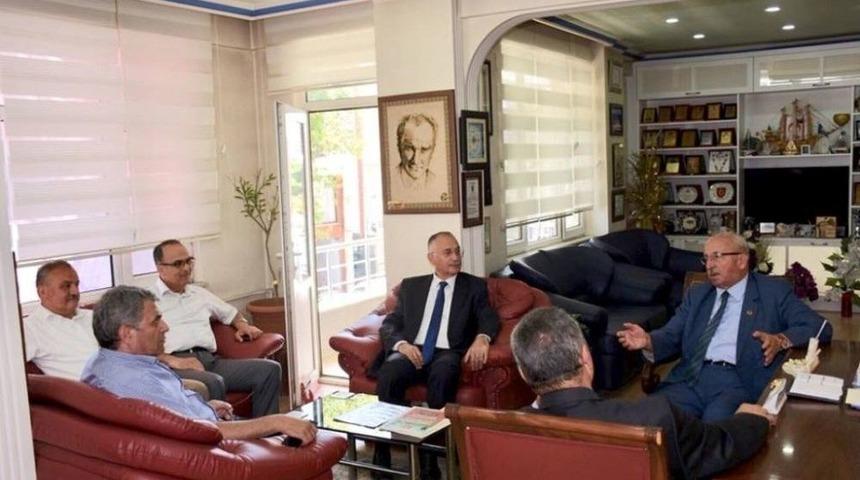 Başkan Albayrak, Şark&ouml;y Belediye Başkanı Ve Vatandaşlarla Buluştu