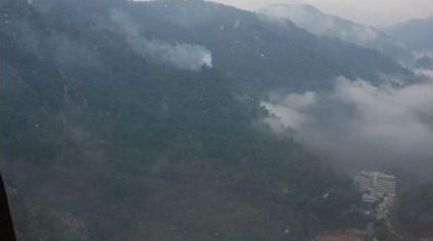 Marmaris&rsquo;te Yıldırım D&uuml;şmesi Sonucu Yangın &Ccedil;ıktı