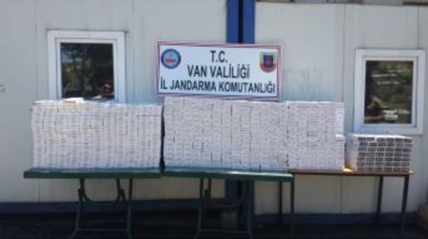 Jandarma 11 Bin 170 Paket Ka&ccedil;ak Sigara Ele Ge&ccedil;irdi