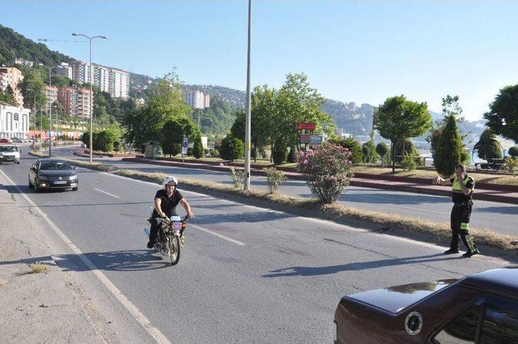 Zonguldak’ta Panelvan Araç Motosiklete Çarptı: 2 Ölü G1