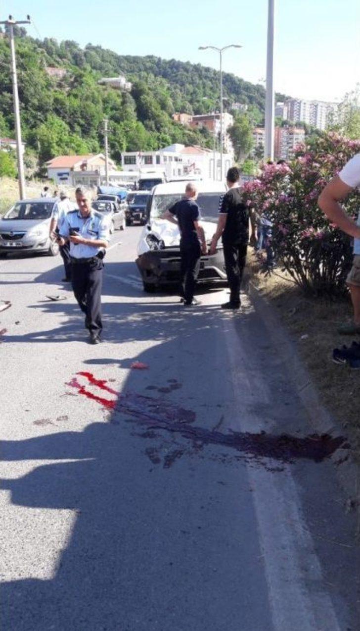 Zonguldak’ta Panelvan Araç Motosiklete Çarptı: 2 Ölü G4