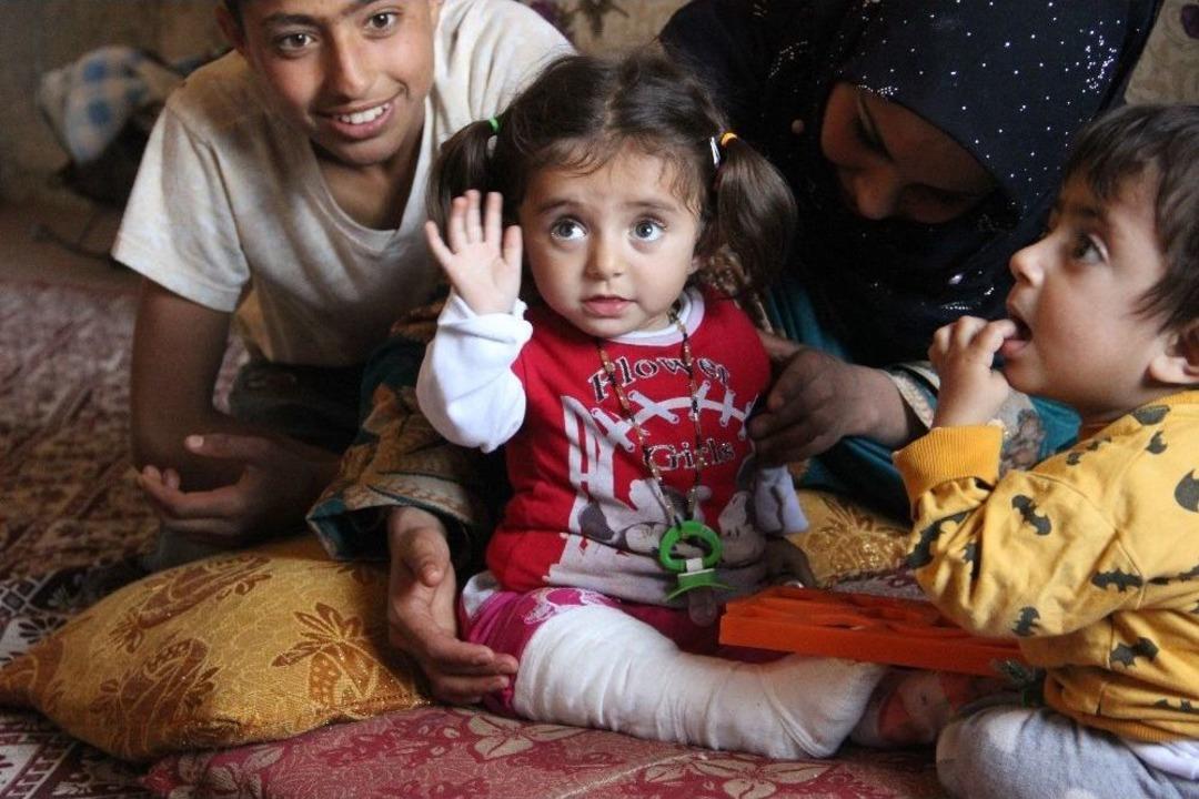 3 Yaşındaki H&uuml;lya&rsquo;nın Kemikleri Cam Gibi Kırılıyor