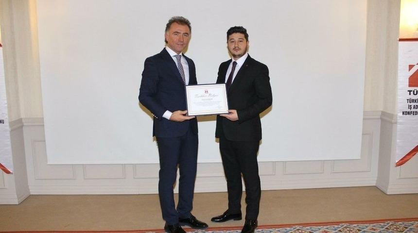 T&uuml;gik&rsquo;ten Manisalı Gen&ccedil; İş Adamlarına İki &Ouml;d&uuml;l