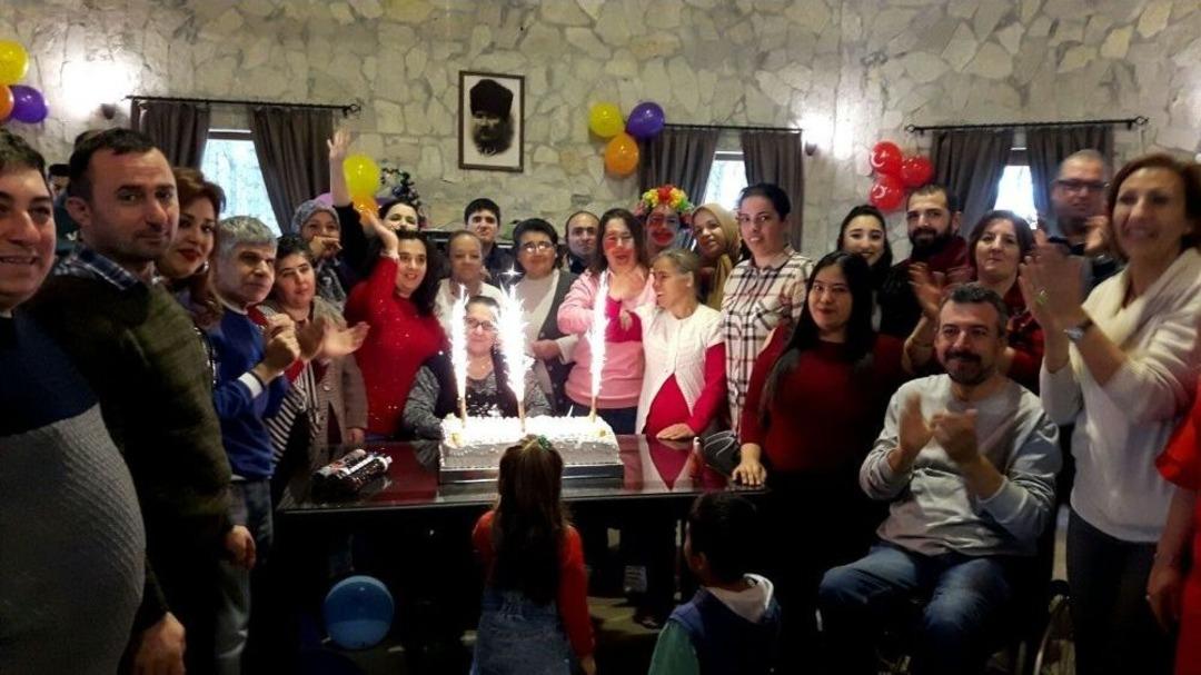 Boed&rsquo;li Engelliler Yılbaşına Erken Girdi