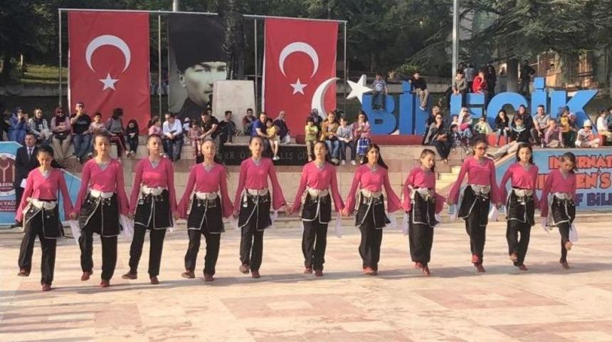 Halk Oyunları Gösterileri Yapıldı