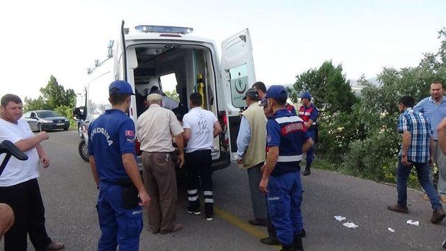 Hisarcık’ta Trafik Kazası: 4 Yaralı