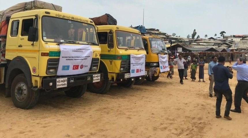 Arakanlı Müslümanlara Gıda Yardımı