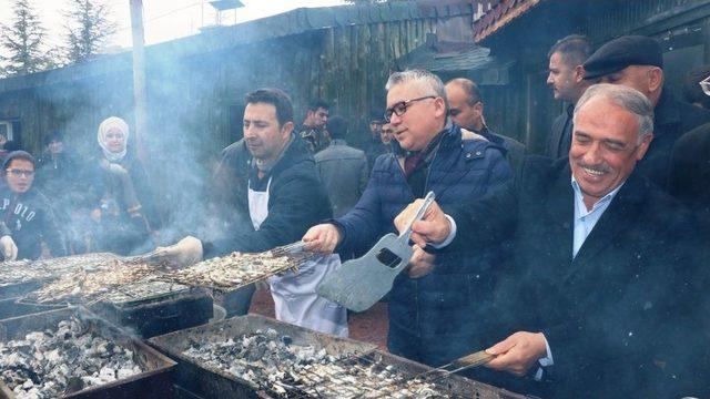 Niğde’de Hamsi Şenliği Yapıldı