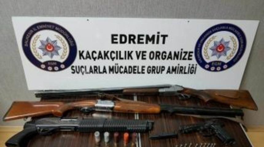 Cezaevinden Aldıkları Talimatla İş Yerlerini Yağmalayan &Ccedil;ete &Ccedil;&ouml;kertildi