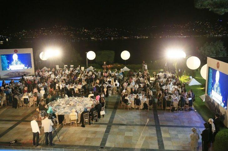 Emine Erdoğan’dan Kadınlar Onuruna İftar G4