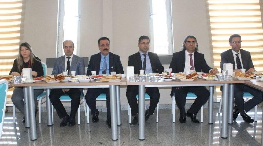 Başhekim Do&ccedil;. Dr. Parlak: &ldquo;işimiz &Ccedil;ok Zor&rdquo;