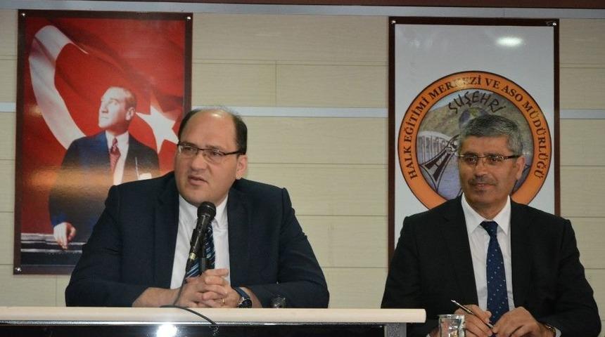 Suşehri&rsquo;nde Nisan Ayı Muhtarlar Toplantısı