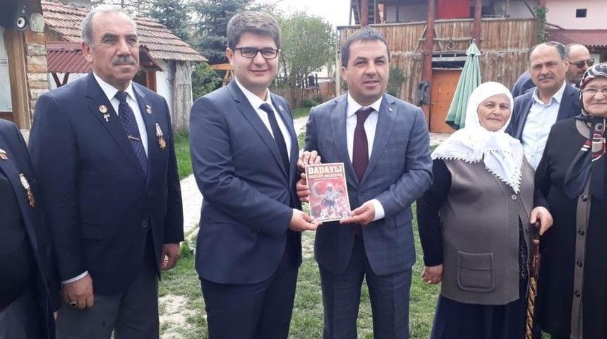 “dadaylı Gaziler Anlatıyor” İsimli Kitap, Dağıtılmaya Başlandı