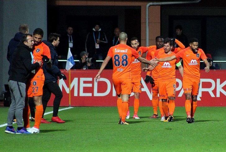 Süper Lig: Kasımpaşa: 1 - Medipol Başakşehir: 2 (maç Sonucu) G4