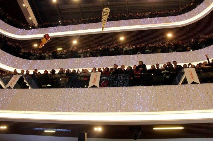 Oğuzhan Koç, Samsunlu Hayranlarını Coşturdu G2