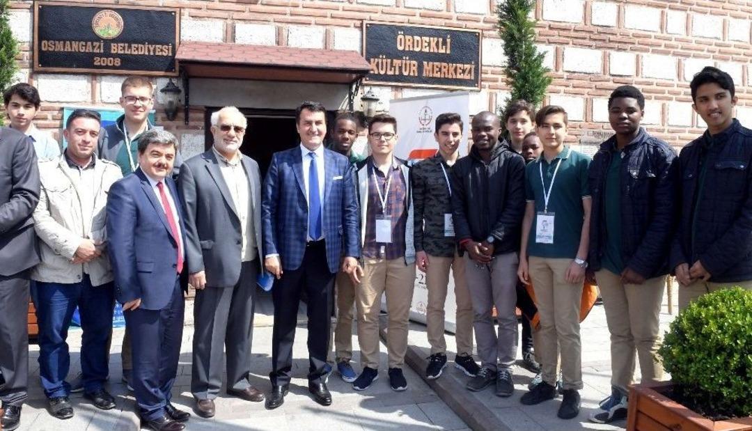 7 B&ouml;lgeden 7 Kıt&rsquo;aya &Ouml;ğrenciler Osmangazi&rsquo;de Buluştu