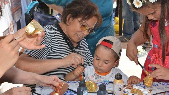 Farklı Kuşaklar Etkinlikte Bir Araya Geldi